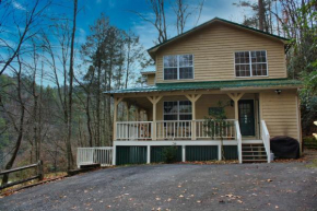 Newly Renovated Romantic Miracle Meadow Cabin with Covered Porches
